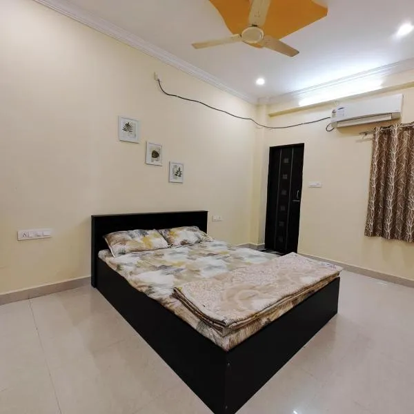 Shreya's Homestay, Your Sacred Nest, hotel in Ujjain