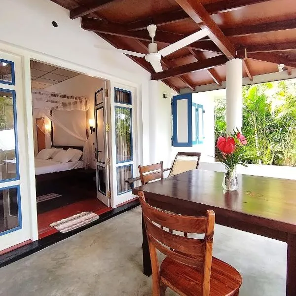 White Villa - Homestay, hotel v Tangalle