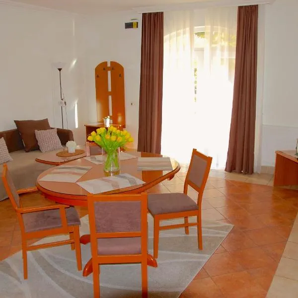 4 You Apartmans, hotel v destinaci Egerszalók