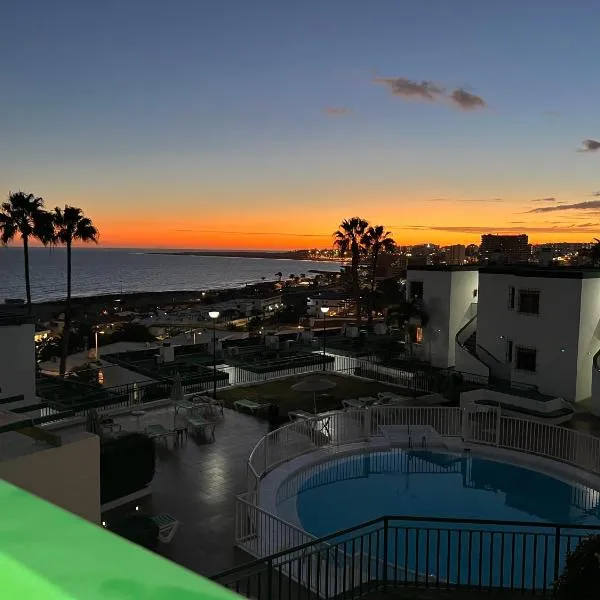 SEA VIEW 2BR TOPLOCTAION Heated pool 5 min to beach, hotel in San Agustin
