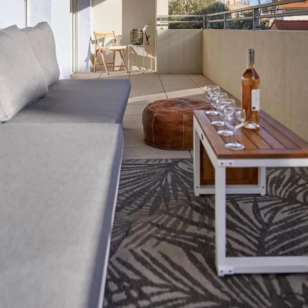 Belle Escale - T3 cosy avec grande terrasse, hotel v destinaci Toulon