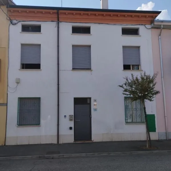 La Casetta Di Cotignola, hotel en Cotignola