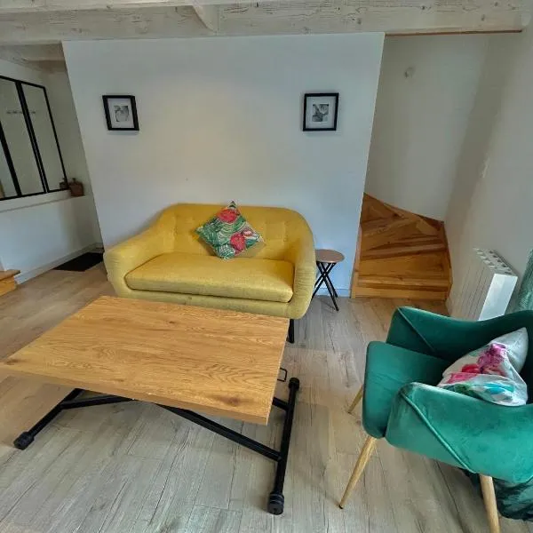 Chaleureux T3 avec terrasse/ Proche Valence: Saint-Péray şehrinde bir otel