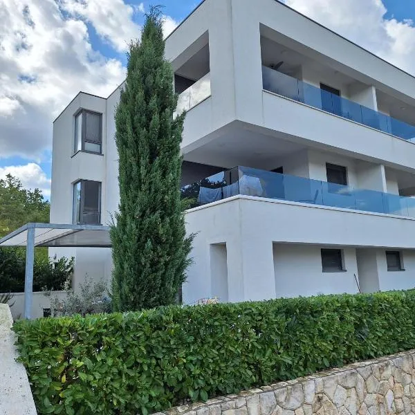 Apartment White, Hotel in Vantačići
