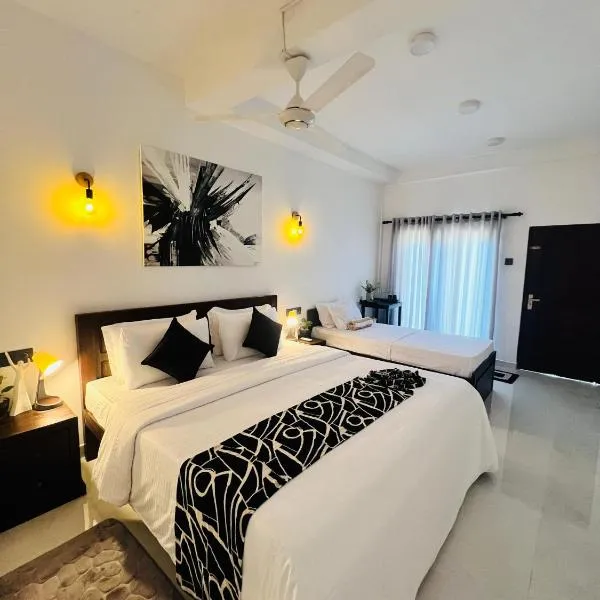 Crystal villa- Bathigama, hotel in Matara