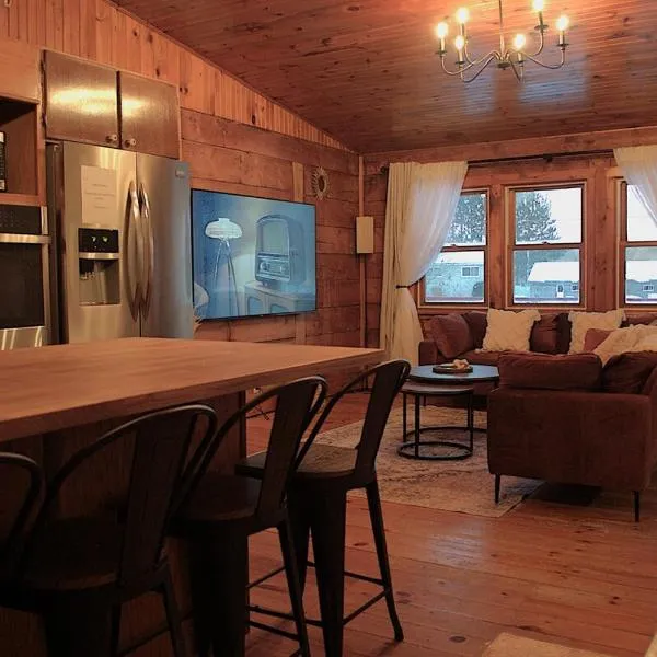 The Log Haus An Countryside Escape, hotel in Pembroke