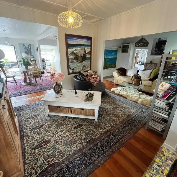 Unique city bungalow, hotel en Whangarei