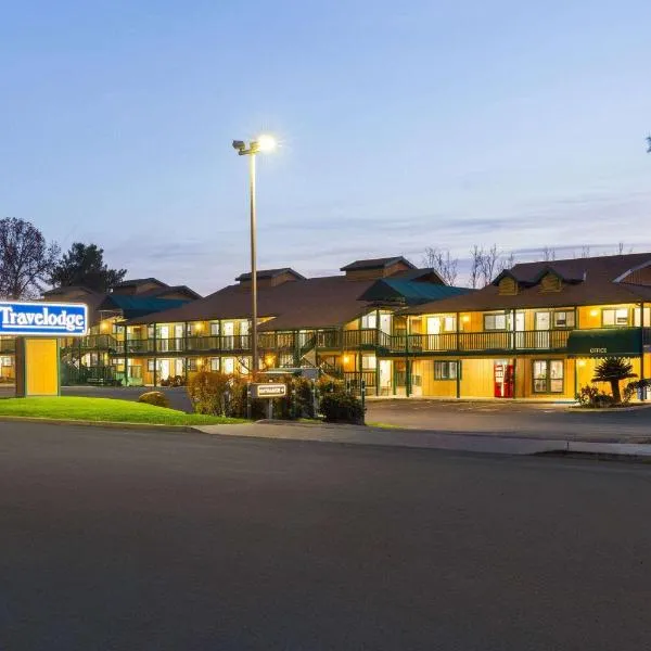Travelodge by Wyndham Lemoore Near Naval Air Station, hotel v destinaci Lemoore