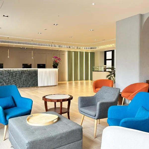 Azure Hotel, hotel di Hualien City