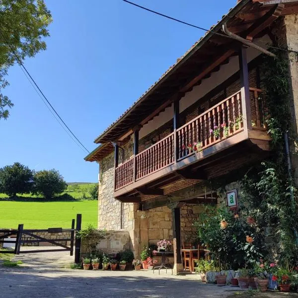 Posada La Dalia, hotel v destinaci Castillo-Pedroso