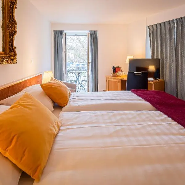 Hôtel du Cheval Blanc - City center、ビュルのホテル