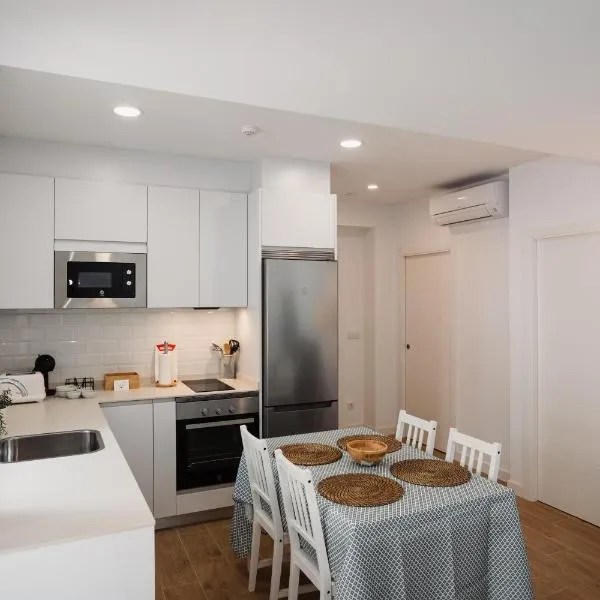 Apartamentos Ares Rentals, hotel in Ares