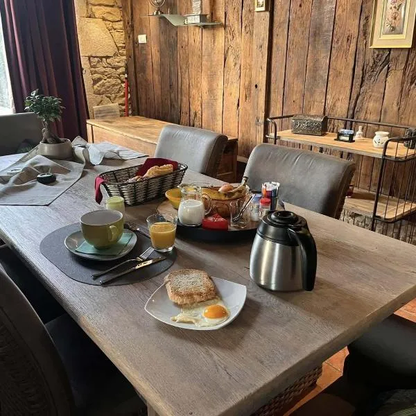 Maison M, hotel in Surin