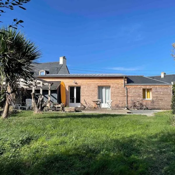 Step-free fisherman's house in Penmarch, hotel in Penmarcʼh