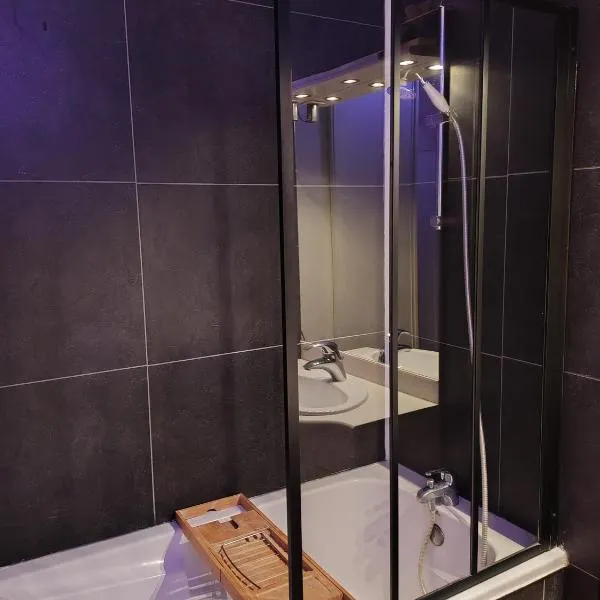Chambre d'hôte chez l'habitant, proche gare avec Wifi gratuit, hotel v destinaci Besançon