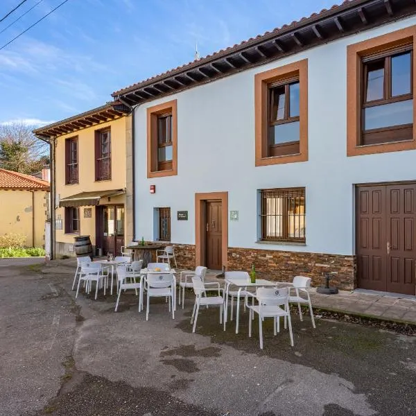 Albergue El Colmado, hotel in Breceña