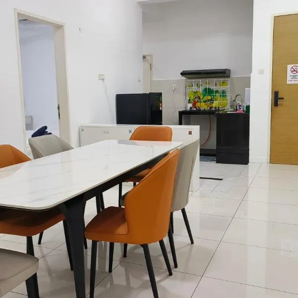 No 17 The Sten Puchong IOI Mall, hotel in Puchong