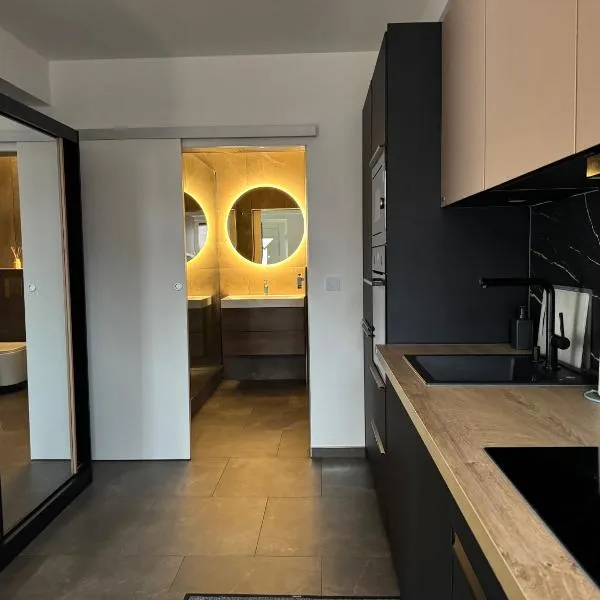 Modern House Gehrden 2, bis 4 Person, Contactless Check-in, free parking, Vollsaniert und Renoviert Dezember 2024, khách sạn ở Gehrden