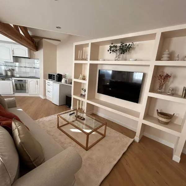 Le Chalet - maison avec jardin et parking, hotel v destinaci Lurdy