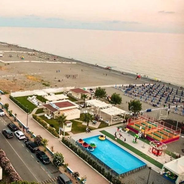 Casa Vacanza Il Pontile Mini Appartamento, khách sạn ở Cipollina