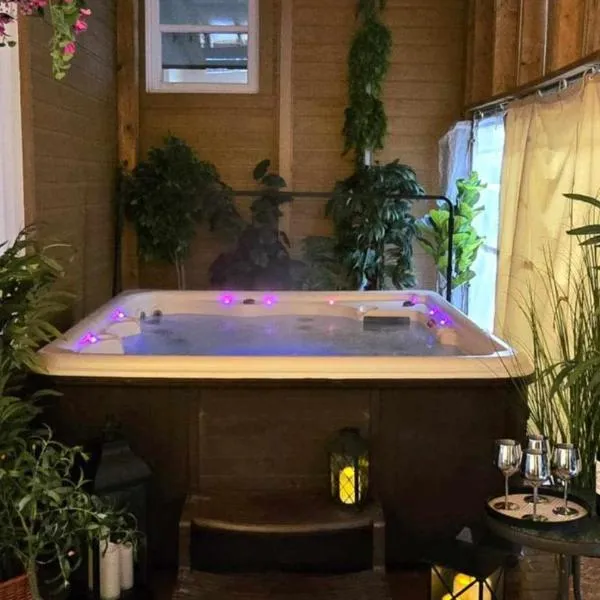 Le Cozy Retreat Private Spa Wine & Relaxing Escape, hotel in Quebec City
