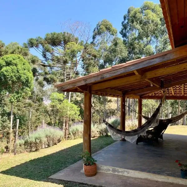 Casa Alto do Lago - Refúgio de Paz na Mantiqueira, hotel in Gonçalves