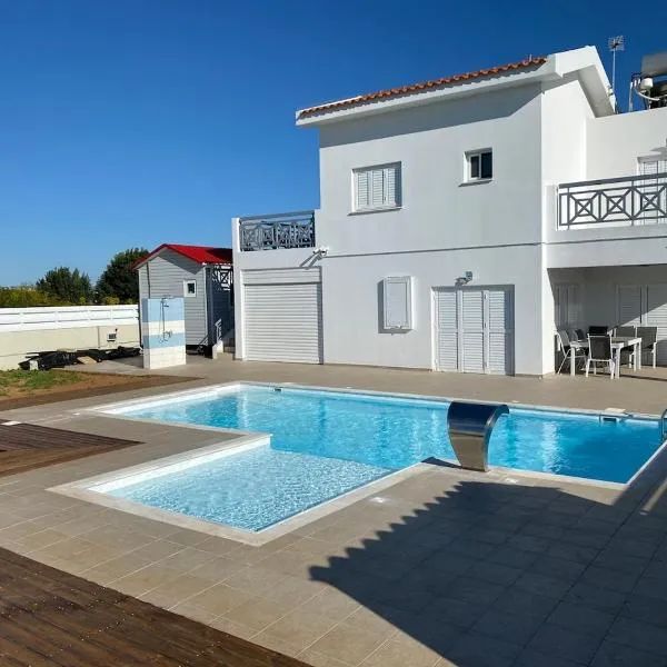 Villa Thekla -Luxury Villa Ayia Napa Region Cyprus, hotel in Ayia Napa