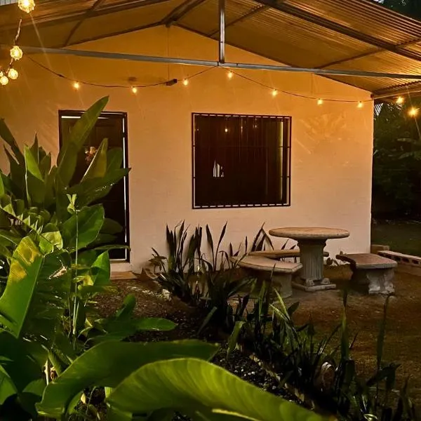Corcovado House With AC、プエルト・ヒメネスのホテル