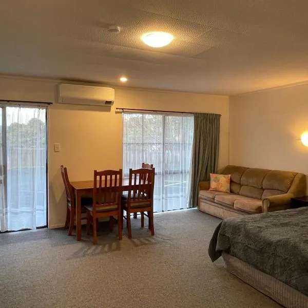 Cherry Court Motor Lodge, hotel v destinaci Whangarei
