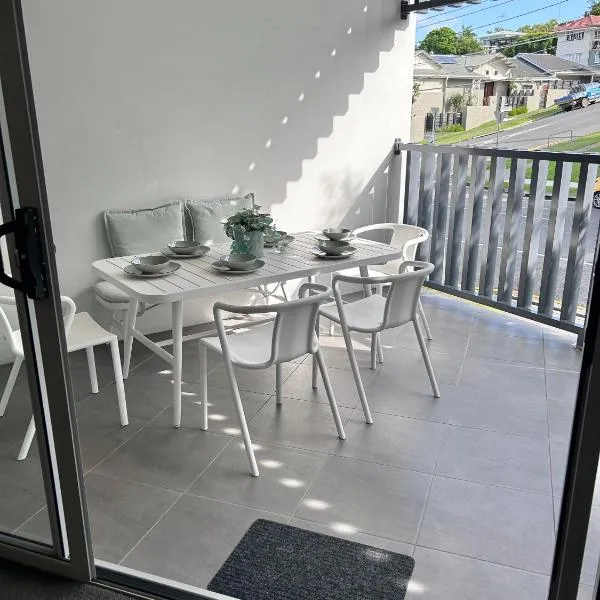 Location, location, location - very large apartment, hotel em Brisbane