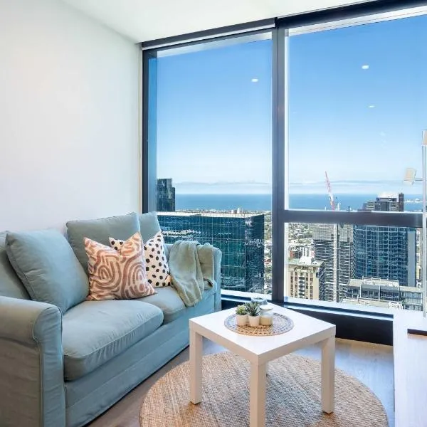 108 HighRise Condo Lake Bay View, hotel en Melbourne