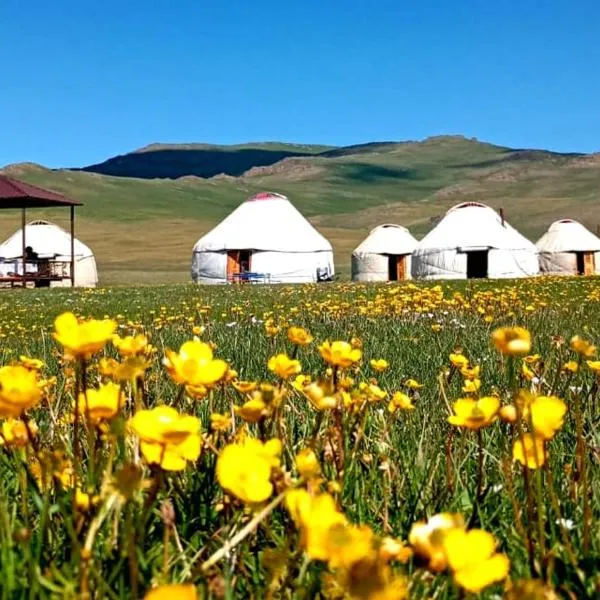 Yurtcamp Rahat, hotel v destinaci Kyzylemgek