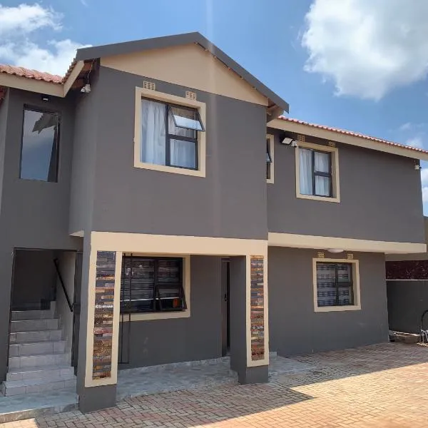 Greenfield Guesthouse, hotel in Katlehong