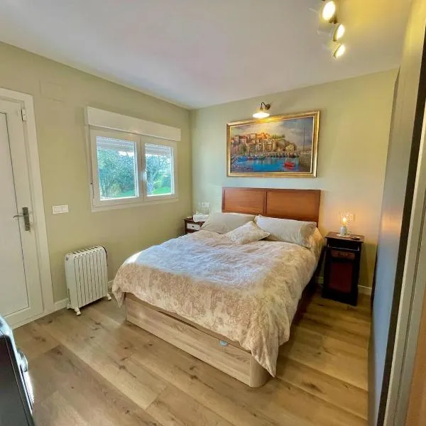 Suite con Baño Privado y Vistas al Mar en Bermeo，位于贝梅奥的酒店