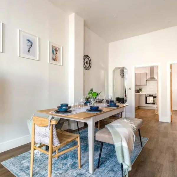 Chic 2-bed Seaside Escape in Vibrant Kemp Town, viešbutis Braitone ir Hove