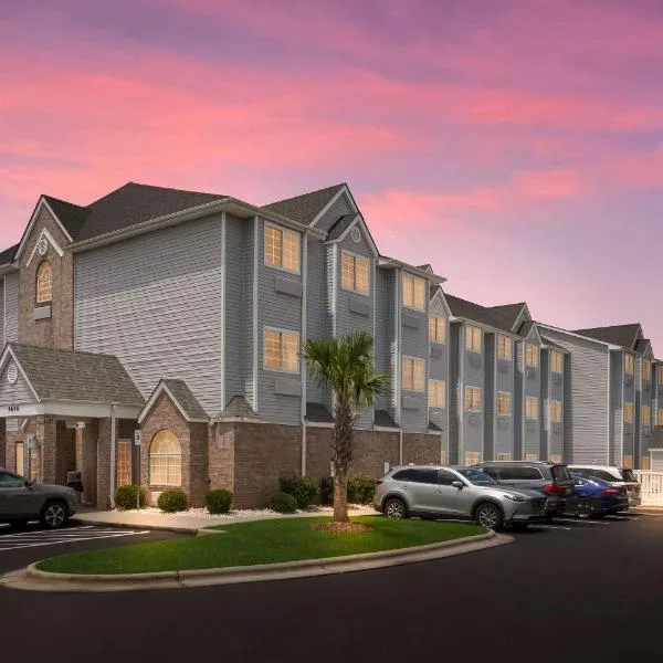 Quality Inn Shallotte near Ocean Isle Beach, hotel v destinaci Shallotte
