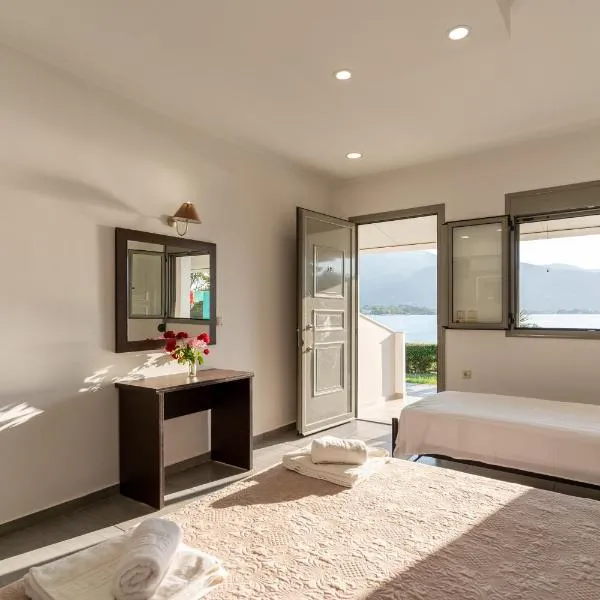 Beach House - Apartments by the Sea, hotel in Alikanas
