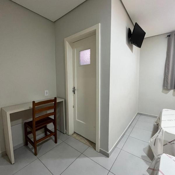 Hotel Salomão - Próximo a 25 de Março, Bom Retiro, Brás e Rua Santa Efigênia, a 2 minutos do Mirante Sampa Sky e pista de Skate Anhangabaú - Foto 3