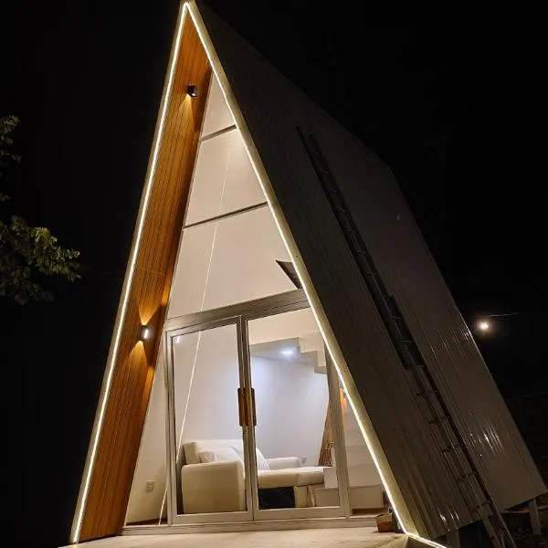 Tid Khao Glamping & Bar, ξενοδοχείο σε Tha Kradan