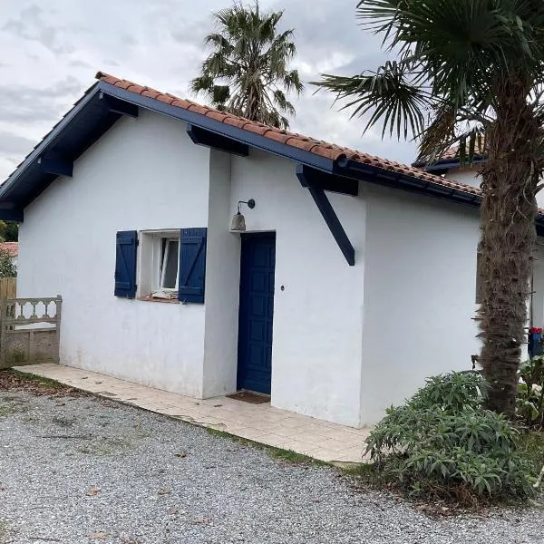 Lau Anaiak, hotel i Bidart