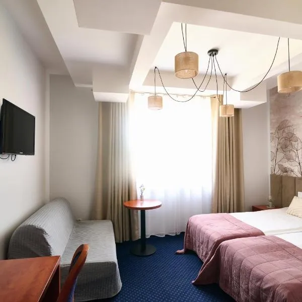 Hotel Magiczny Zakątek, hotel v destinaci Raszowa