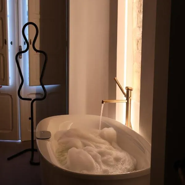 Pedra Bianca Luxury Rooms, hotel en Cagliari