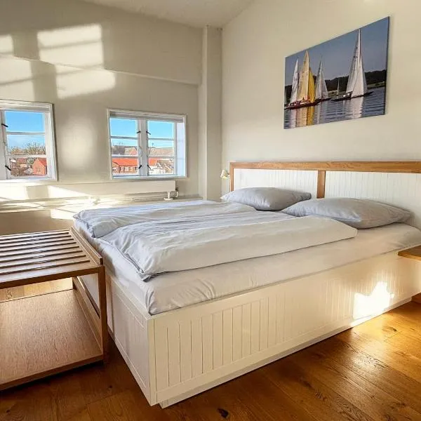 Pier 18 im Pierspeicher, viešbutis mieste Kapelnas