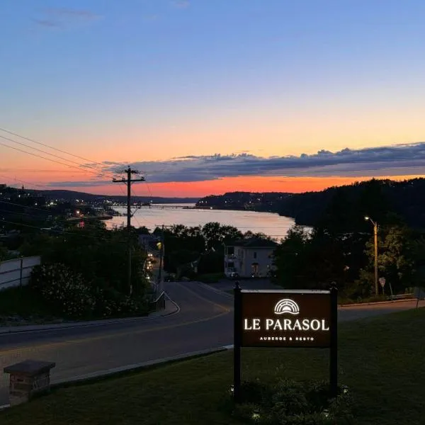 Auberge le Parasol, hotel en Saguenay