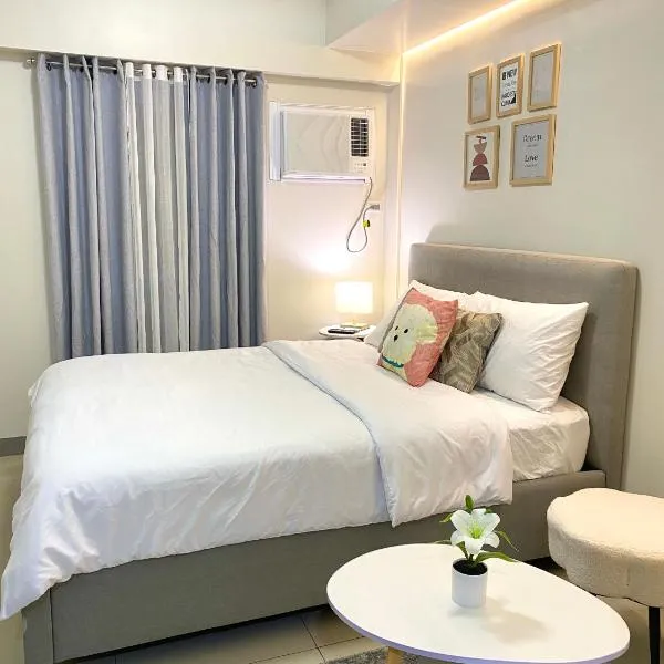 Staycation in Timog Quezon CIity near Tomas Morato and GMA 7, hotel v destinaci Manila