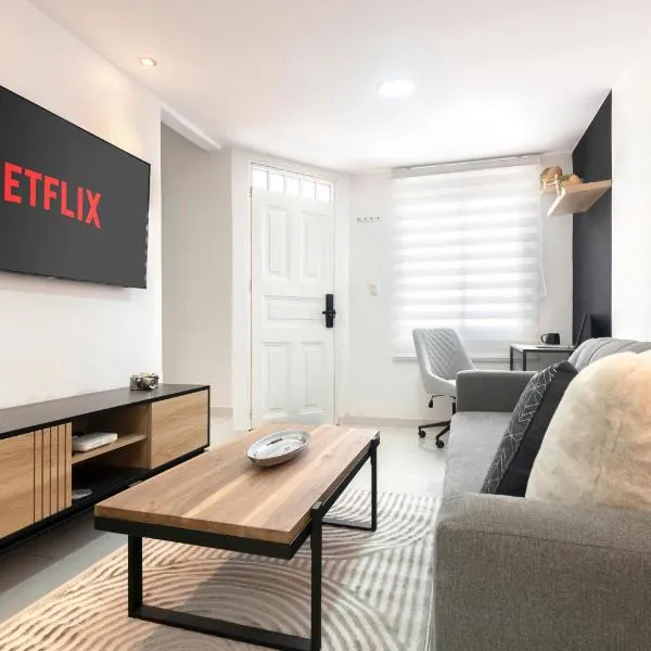 TU CASITA EN SALENTO - WIFI 300mbps, ubicación perfecta, cocina equipada y Netflix incluído, hotel in Salento