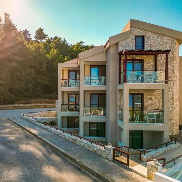 Elpiniki Luxury Rooms, hotel v destinaci Nea Potidaea