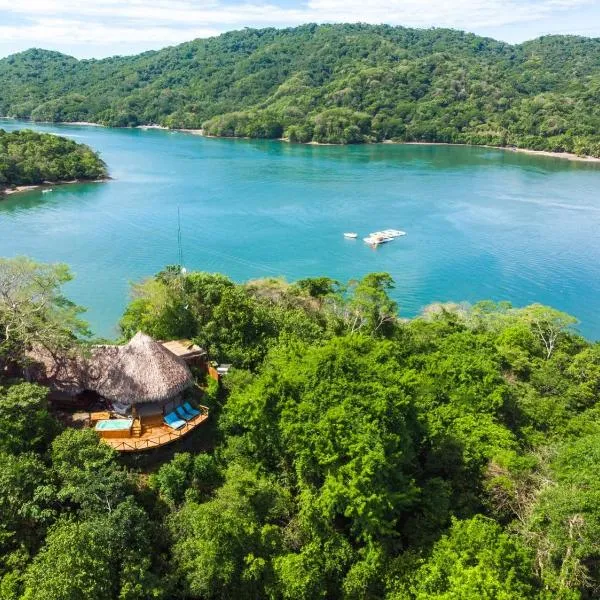 Isla Chiquita Glamping Hotel, hotel in Puntarenas