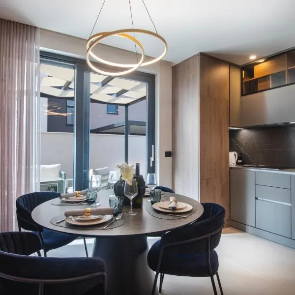 All Seasons Luxury Apartments, hotel v destinaci Pula