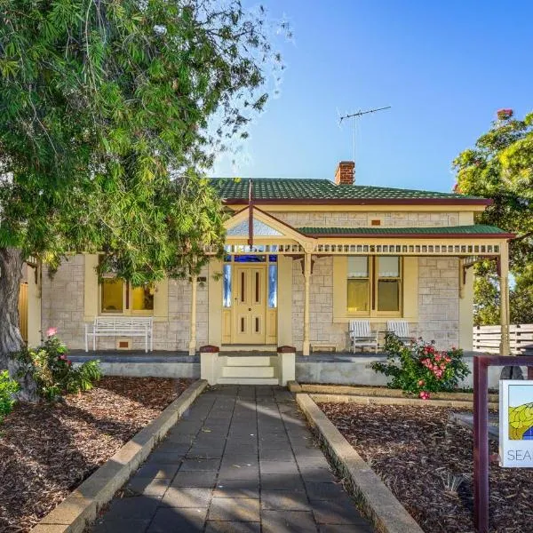 Armadale House - Kingscote, hotel in Kingscote